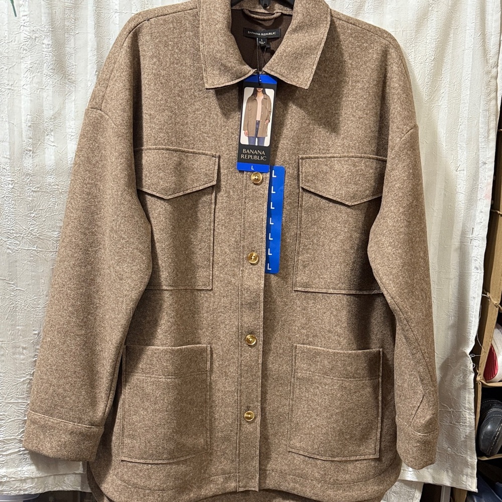Banana Republic Tan Shirt Jacket, Size Large